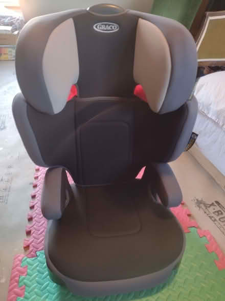 Photo of free Child car seat 5-12 years (Iffley Road OX4) #2