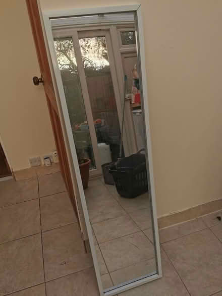 Photo of free Freestanding mirror (Leominster HR6) #2
