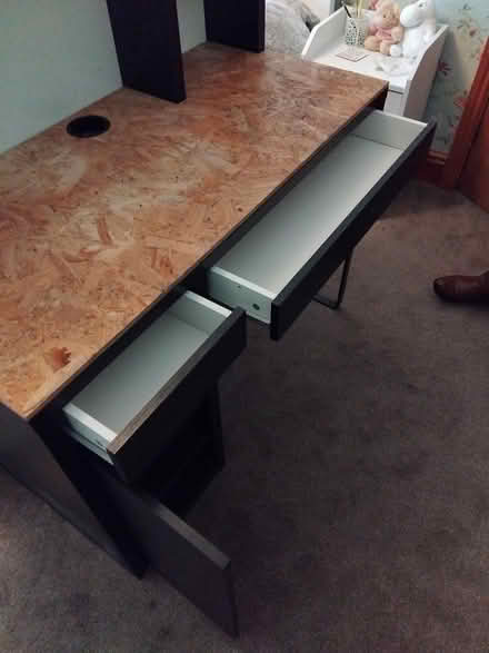 Photo of free Desk with shelves (Hucknall ng15 6dy) #2