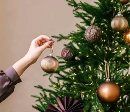 Photo of Christmas Items (Scale Hall LA1) #1