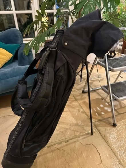 Photo of free Golf bag (Rodborough Common,Stroud glos) #1