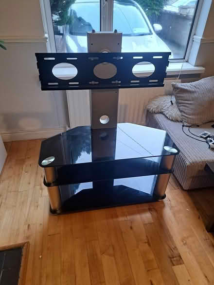Photo of free TV/Entertainment Stand (Beaumont) #1