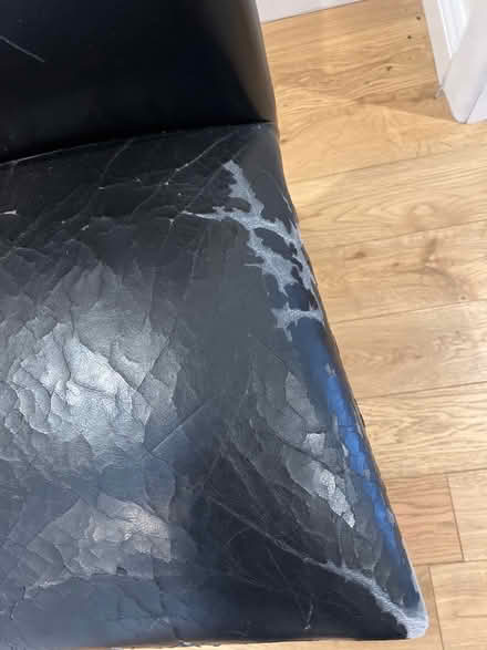 Photo of free 4 dining room chairs (Northcourt OX14) #2