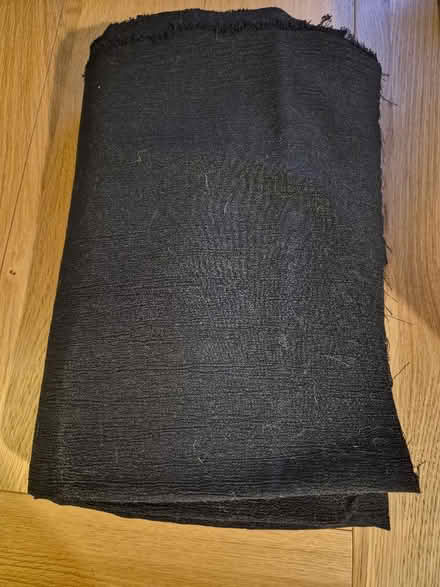 Photo of free Black crinkle cotton fabric (IP5) #1