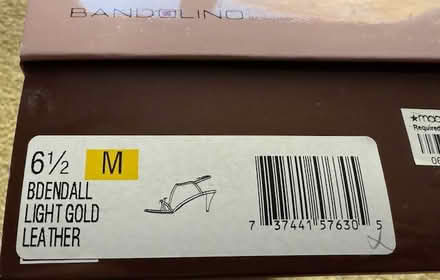 Photo of free Womens Sandals (Cupertino - DeAnza and 280) #3