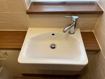 Photo of free Cloakroom Bathroom Suite (Chester CH3) #2