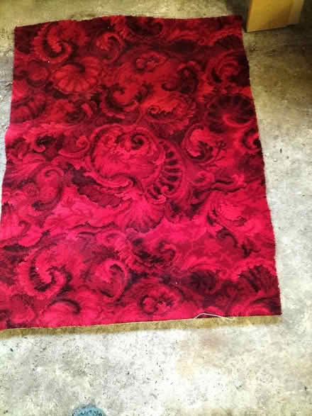 Photo of free Brand New 'off cut' Red Carpet (Hilsea Portsmouth PO2) #2