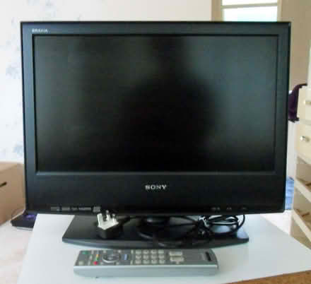 Photo of free Sony Bravia 20" HD Ready TV (Langley SL3) #1