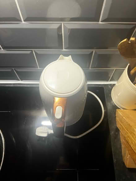 Photo of free Kettle 1.7L (Trowbridge BA14) #2