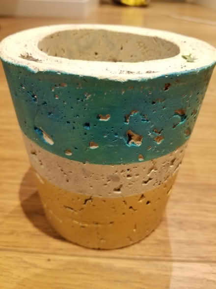 Photo of free Small pot (Adel LS16) #2