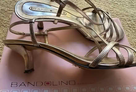 Photo of free Womens Sandals (Cupertino - DeAnza and 280) #2