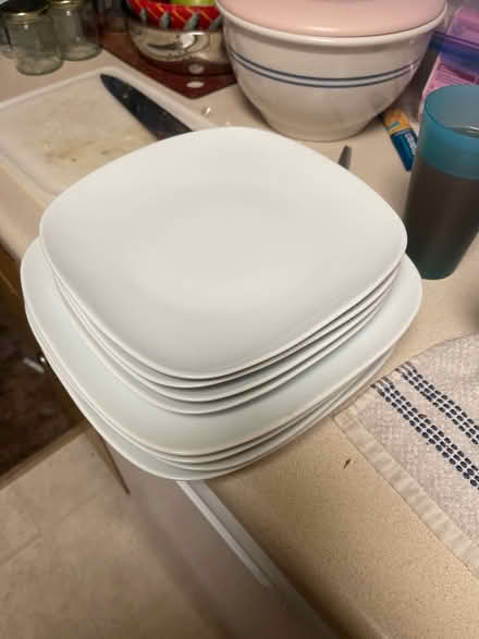 Photo of free set of 8 ceramic? plates (Rohnert park) #1