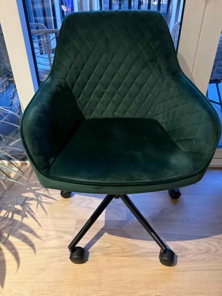 Photo of free Green Velvet Desk Chair (Earlsfield SW17) #1