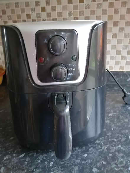 Photo of free Air fryer (Rainham Mark ME8) #1