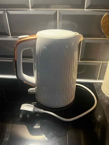 Photo of free Kettle 1.7L (Trowbridge BA14) #1