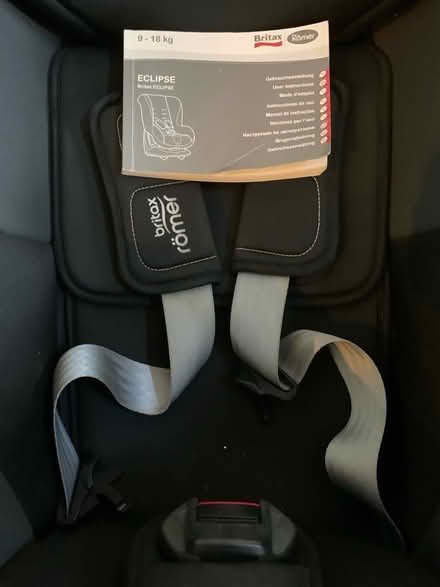 Photo of free Britax ISOFIX Baby seat (Malvern Wells WR14) #3