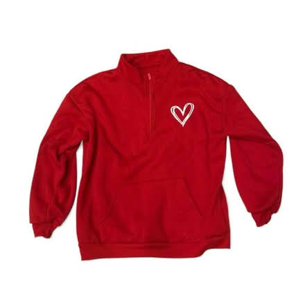 Photo of free Shein Woman’s Heart Top (Brooklyn Storage) #1