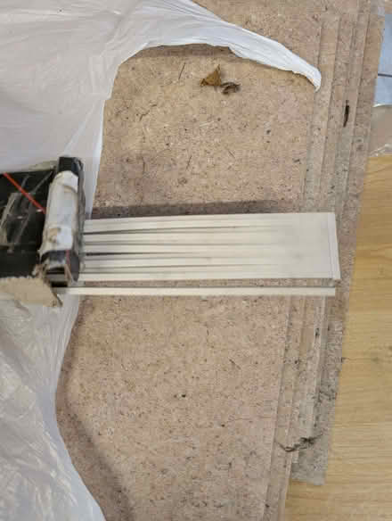 Photo of free 8 tough vinyl floor tiles with edging (Kidlington OX5) #4