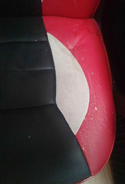 Photo of free Gaming Chair (Parkstone BH14) #2