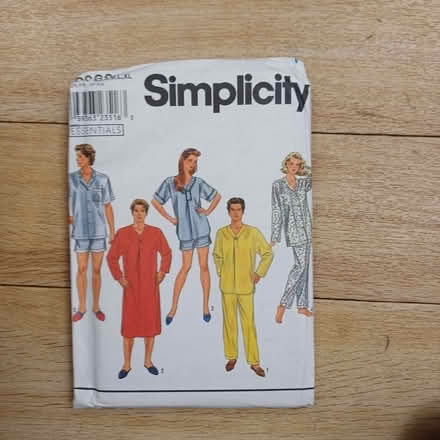 Photo of free Simplicity pattern 8963 (Sydenham SE26) #1
