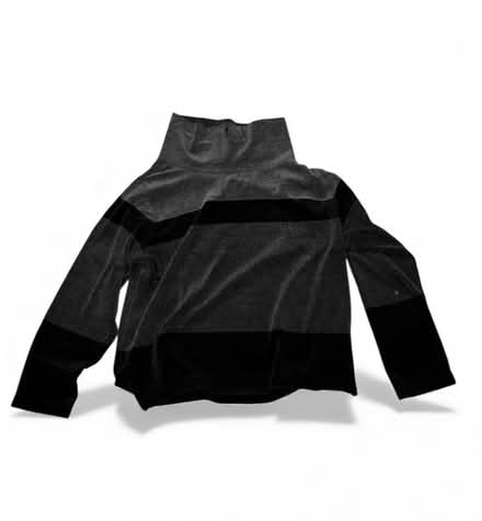 Photo of free Liz Claiborne Woman’s Top (Brooklyn Storage) #1