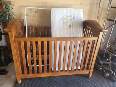Photo of free Crib (Clairemont) #3