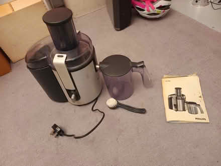 Photo of free Philips Electric Juicer (Bruntsfield EH10) #1