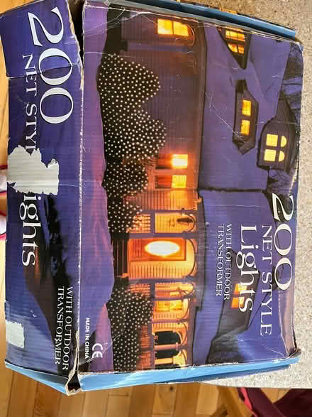 Photo of free Xmas outdoor lights (G46 7JQ) #1