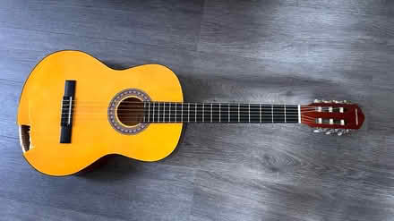 Photo of free Classical Guitar (Birmingham B16) #1