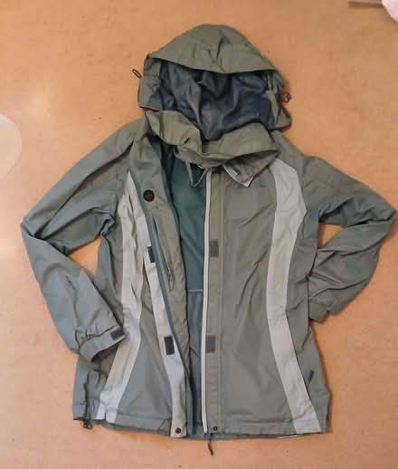 Photo of free Women's waterproof & windproof coat Sz 14 (Bicester OX26) #2