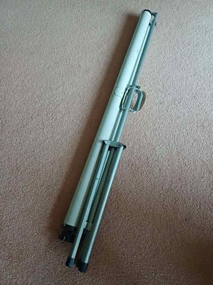 Photo of free Vintage cine film/slide Projector Screen (Bromham MK43) #2