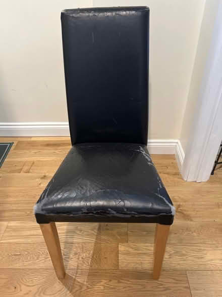 Photo of free 4 dining room chairs (Northcourt OX14) #1