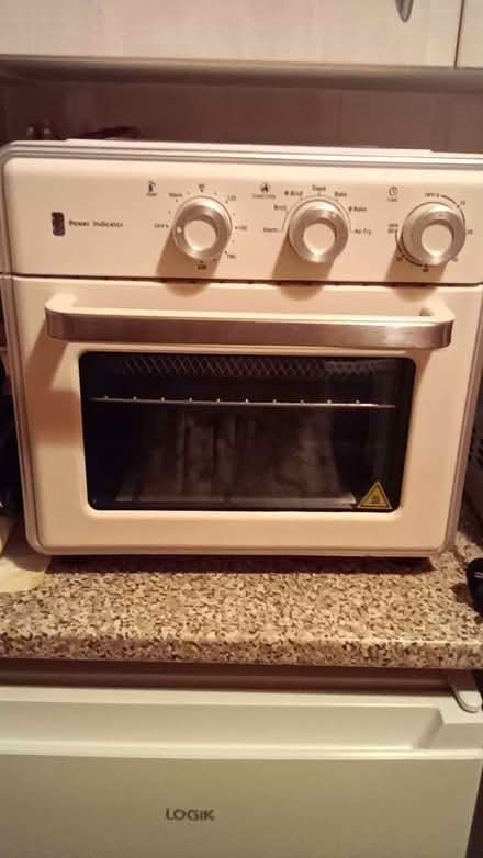 Photo of free Countertop mini oven (Barons Court W14) #1
