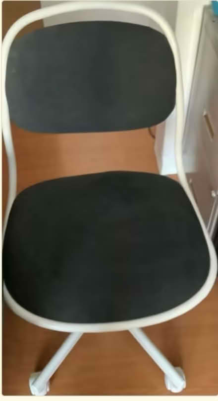 Photo of free Ikea swivel office chair (Purley Way near Matalan) #1