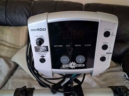Photo of free Electronic drum kit (DD400) (Moseley B13) #4