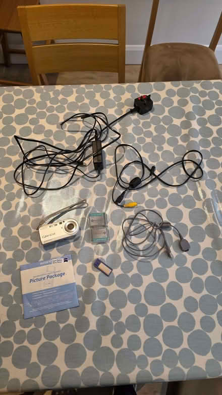 Photo of free Sony Cyber-shot camera (Broadwater BN14) #3
