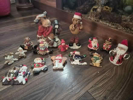 Photo of free Various Christmas ornaments (Welling DA16) #1