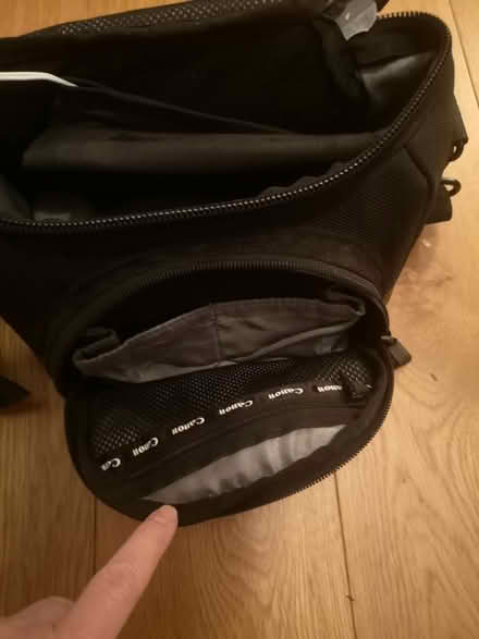 Photo of free Canon DSLR camera bag (Streatham SW16) #4