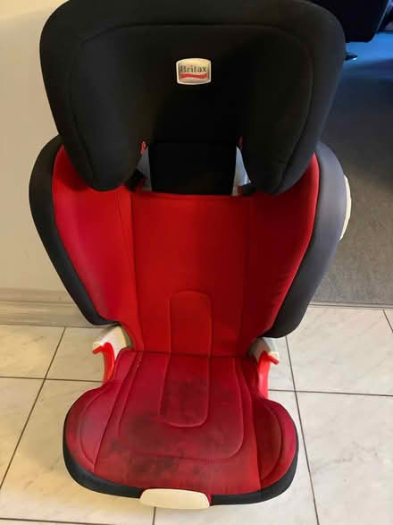 Photo of free Britax car seat (Cheam SM2) #1