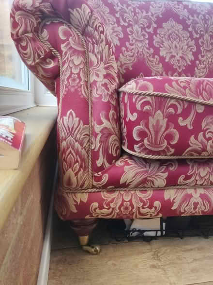 Photo of free red floral sofa with wheels (nn33JL) #2