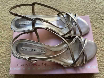 Photo of free Womens Sandals (Cupertino - DeAnza and 280) #1