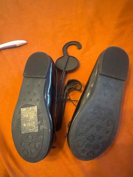 Photo of free SIZE 7 KIDS Shoes (Wembley HA0) #2