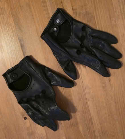Photo of free Leather Gloves (Ramsey) #2