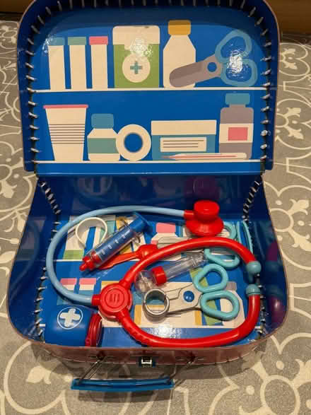 Photo of free Doctors kit Toy (Milton/Southsea Portsmouth PO4) #2