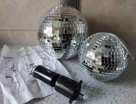 Photo of free Mirror Balls (DA1) #3