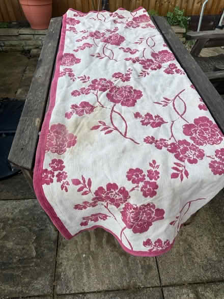 Photo of free Laura Ashley rug (OX1 (Kennington)) #2