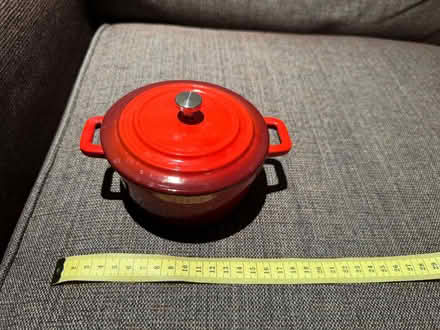 Photo of free Enameled Cast Iron Oven Pot with Lid - ⌀12cm (Millwall E14) #1