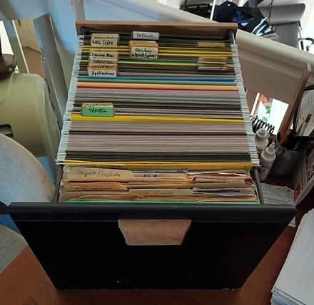 Photo of free rolling file box with folders (Mountain View) #1