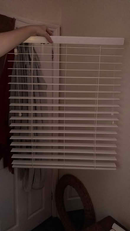 Photo of free Wooden blinds (TN39) #2