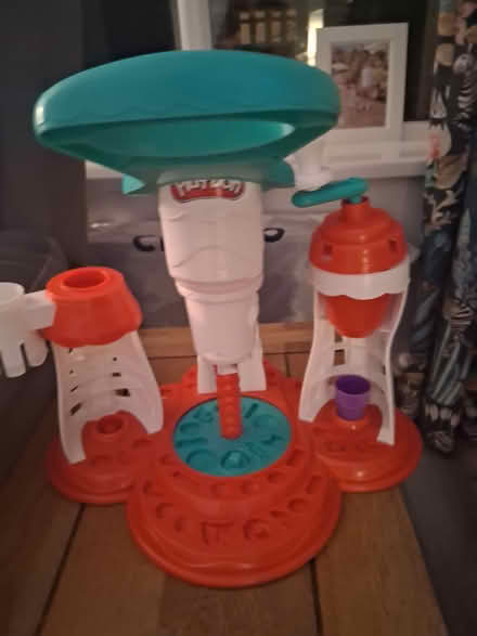 Photo of free Playdoh kitchen (Garforth LS25) #2